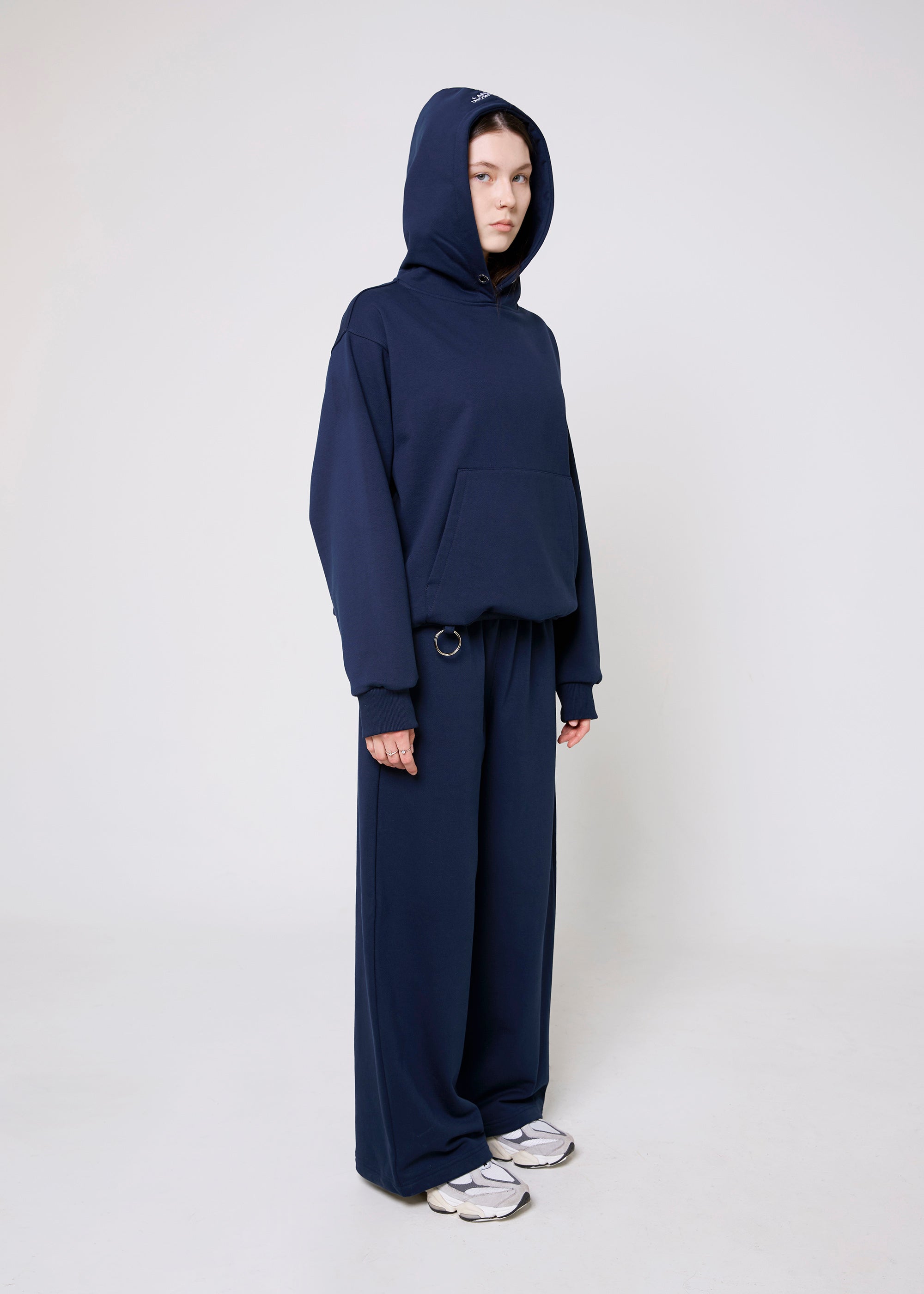 BASIC navy hoodie